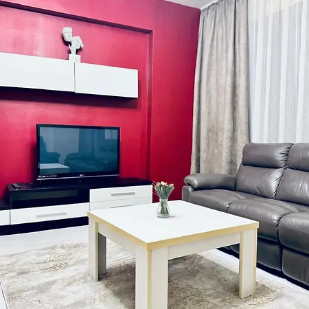 2 Heart Unirii Near Center בוקרשט