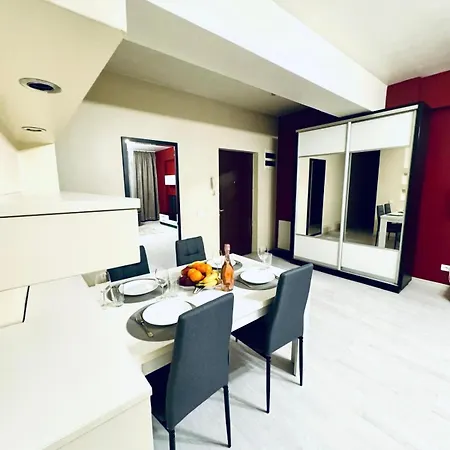 2 Heart Unirii Near Center