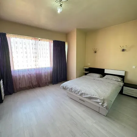 2 Heart Unirii Near Center *