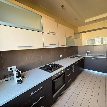 2 Heart Unirii Near Center Appartamento *