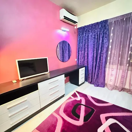 2 Heart Unirii Near Center